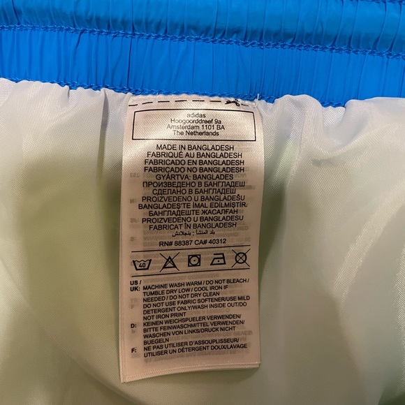 Brand new Adidas originals blocked woven shorts - Picture 5 of 5